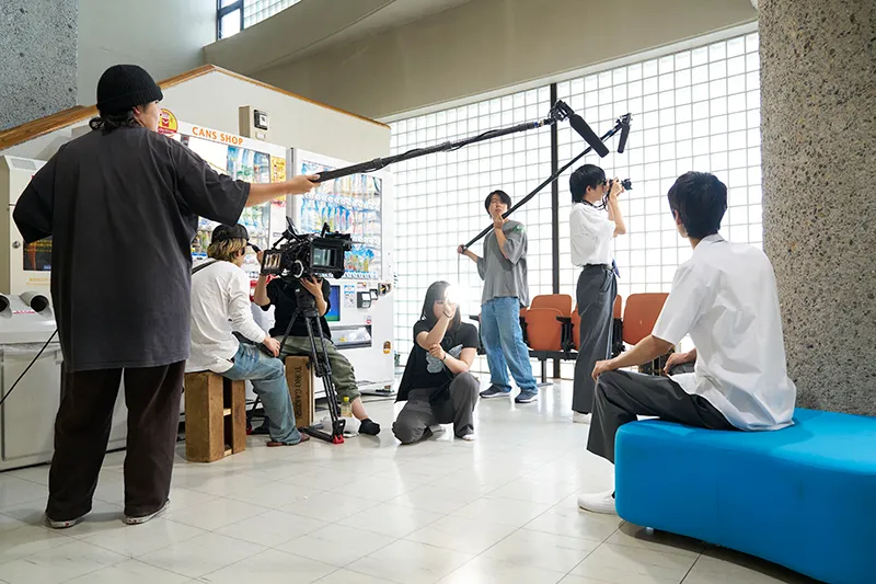 映画制作科の2025年度卒業制作『なりきれない善（仮）』撮影の様子を公開！